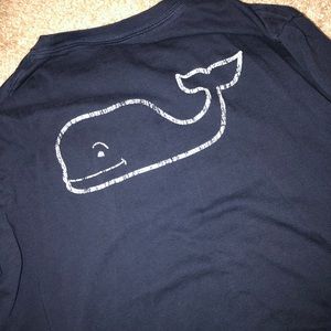 vineyard vines navy shirt